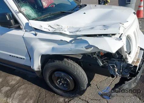 2015 Jeep Patriot Altitude Edition z USA, uszkodzony, nr VIN 1C4NJRBB8FD356882